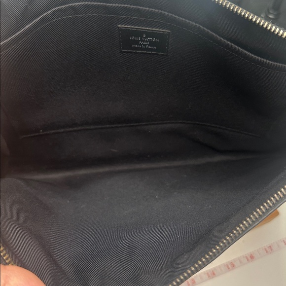 Louis Vuitton Pouchette - Picture 7 of 8